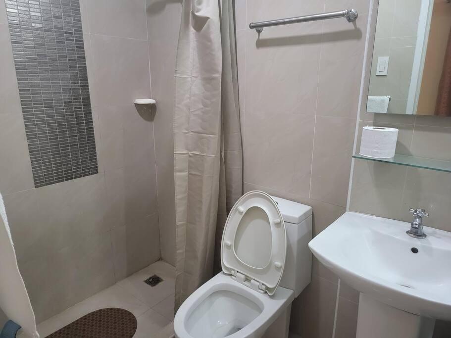 Kandi Resort-Type Spacious 1 Bedroom With Netflix And Free Housekeeping 安吉利斯 外观 照片