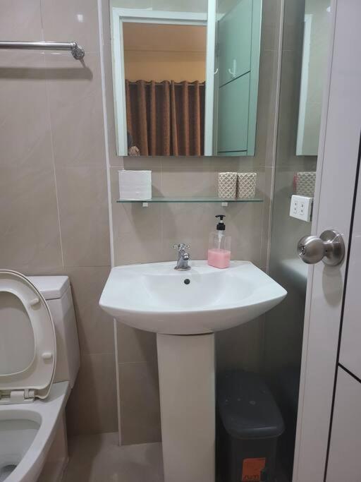Kandi Resort-Type Spacious 1 Bedroom With Netflix And Free Housekeeping 安吉利斯 外观 照片