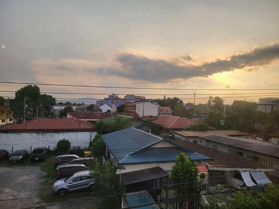 Kandi Resort-Type Spacious 1 Bedroom With Netflix And Free Housekeeping 安吉利斯 外观 照片