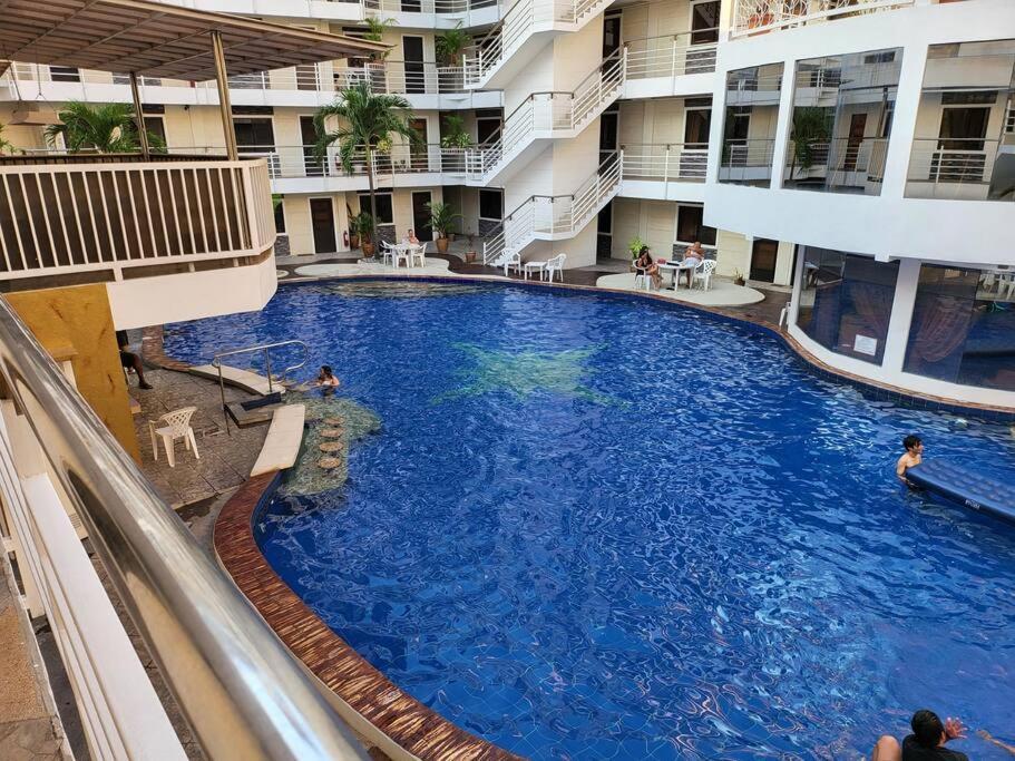 Kandi Resort-Type Spacious 1 Bedroom With Netflix And Free Housekeeping 安吉利斯 外观 照片